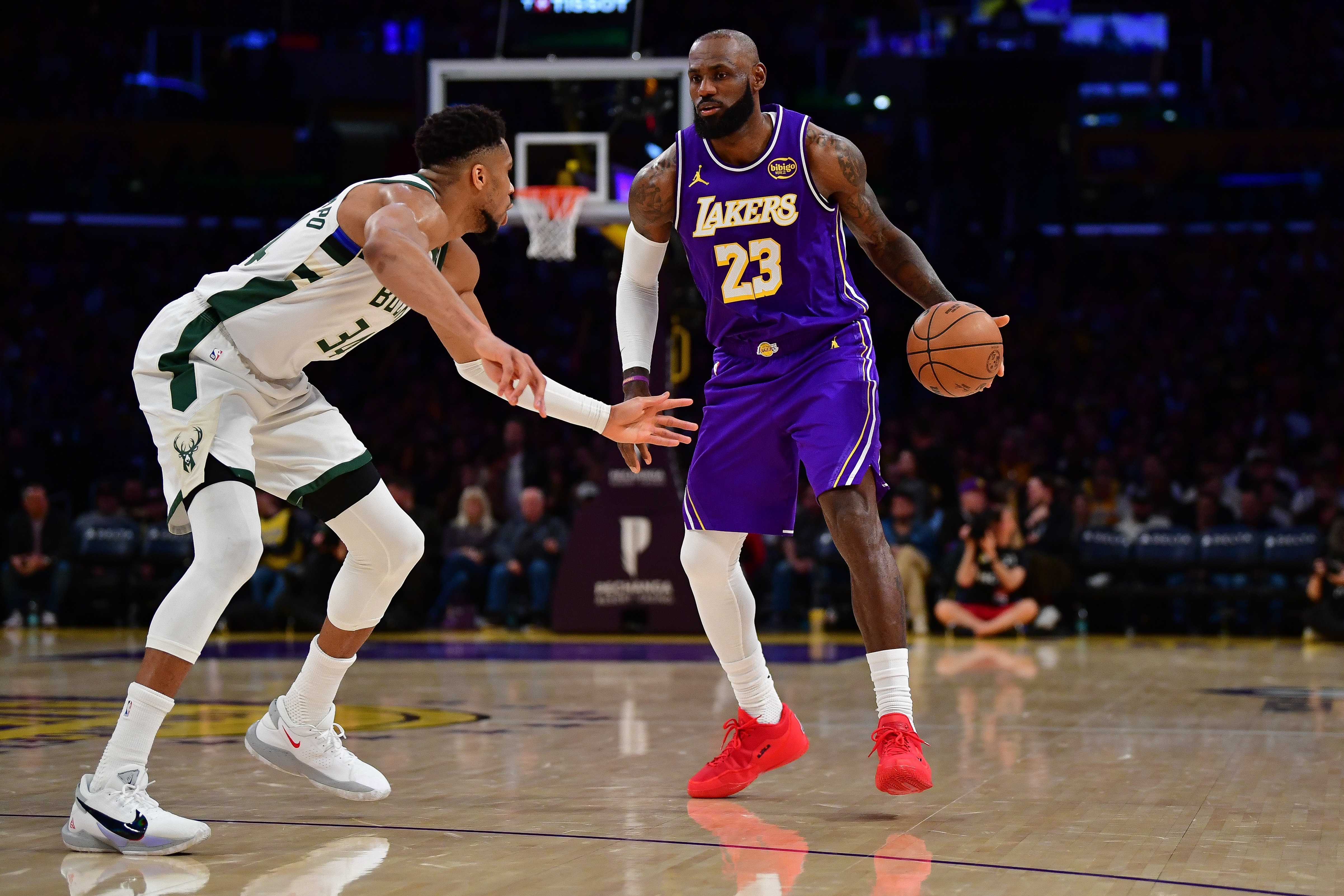 世界杯赛程查询-美记:字母哥因转会失败险些解雇长期经纪人 里奇·保罗有意接手