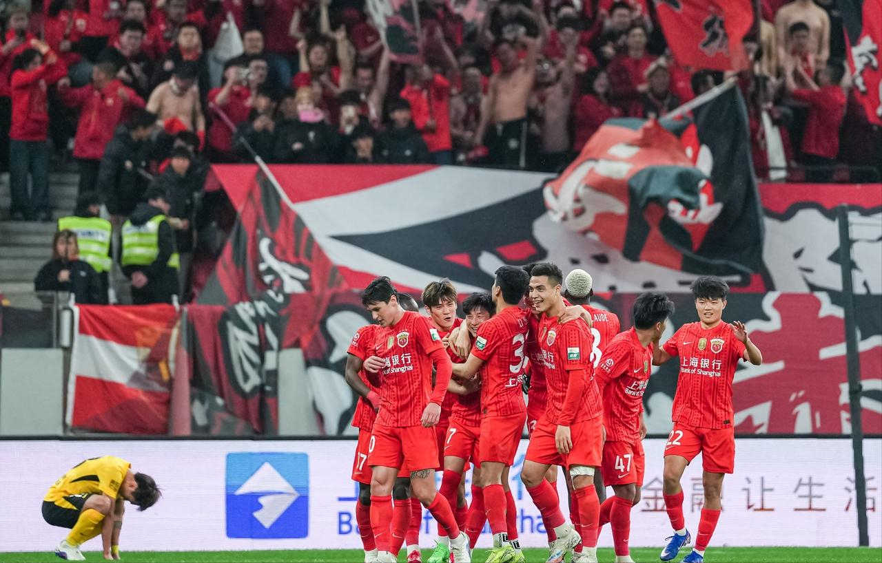 世界杯对阵安排-中超历史第4!场均超3万,泰山主场45069人居首,3场破4万